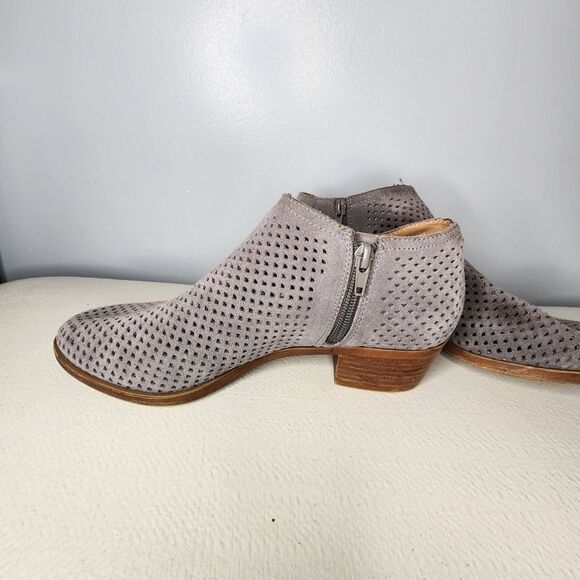 Lucky Brand Baylah Bootie Women's 7.5 Tan Suede Perforated Ankle Boots - Picture 5 of 5